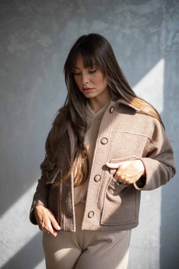 Astella